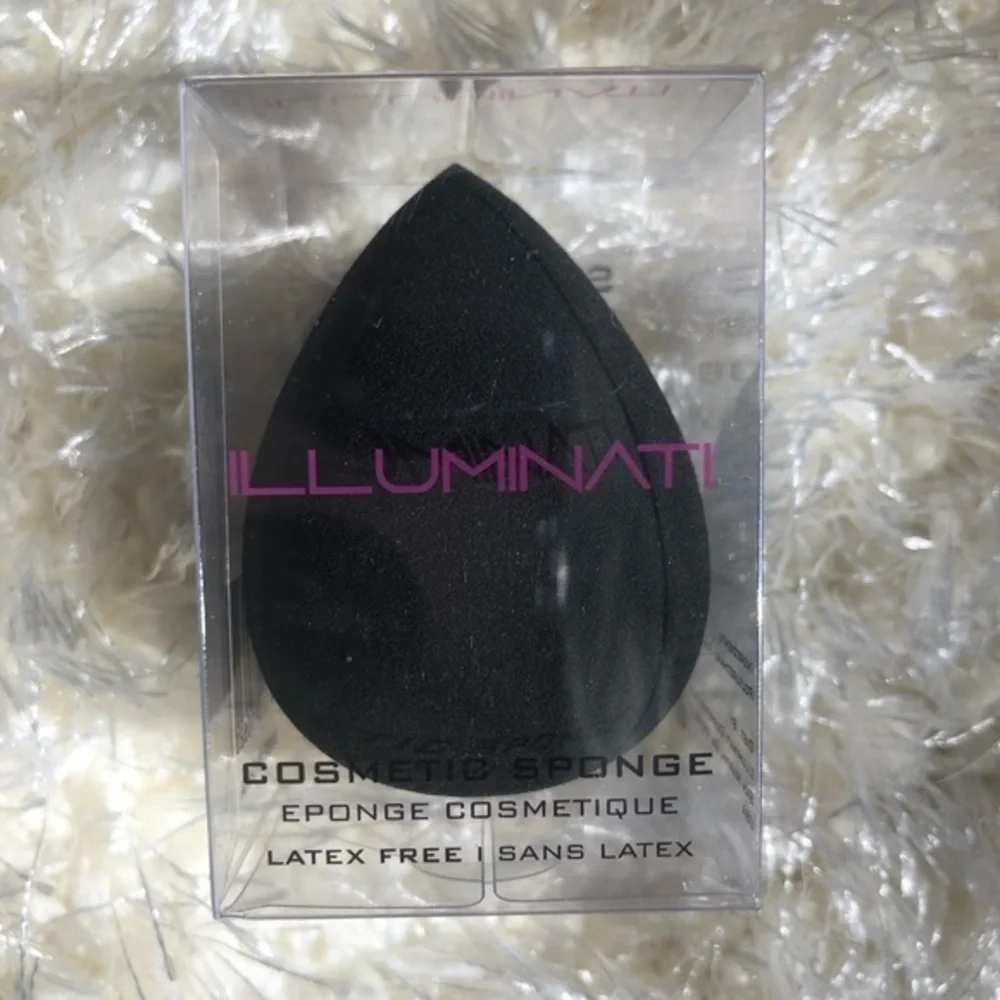 Illuminate Cometic Sponge - Black